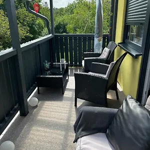 Ferienwohnung Zur Roni Apartment